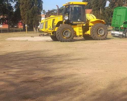 Tractor Pauny Bravo 710 Articulado