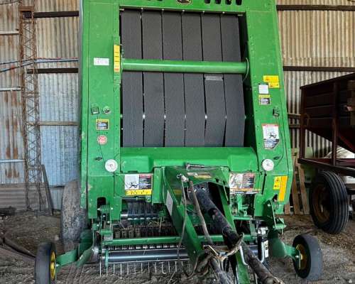 Rotoenfardadora John Deere 460m