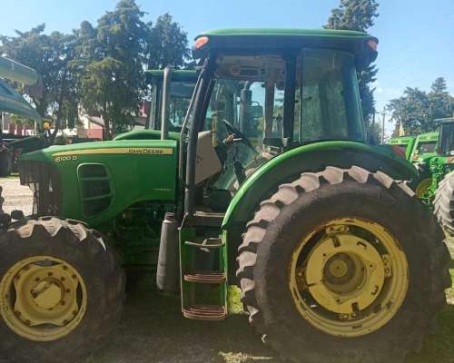 Tractor John Deere 6100d
