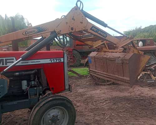 Tractor Massey Ferguson 1175 con Pala Frontal