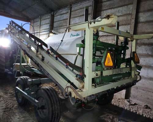 Pulverizadora de Arrastre Pampero - Penta 3000
