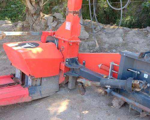 Picadora Taurus de UN Surco para Tercer Pinto