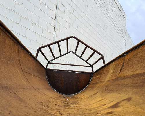 Bebedero de Metal 30 (76 CM) por Metro (sin Iva)