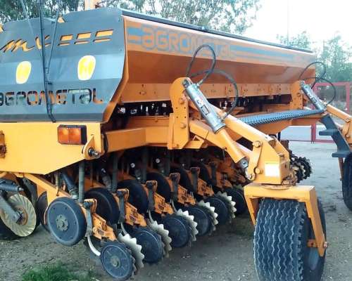Sembradora Agrometal MX 23 a 21 Impecable