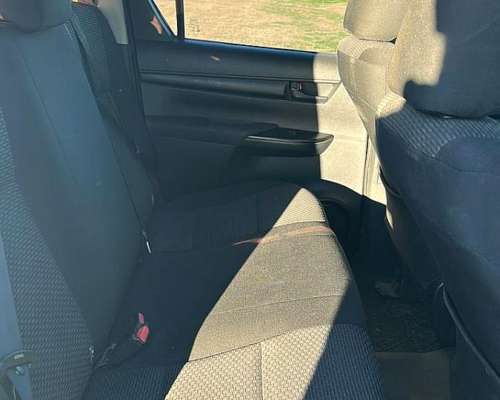 Toyota Hilux DX C/D 4X4 2017