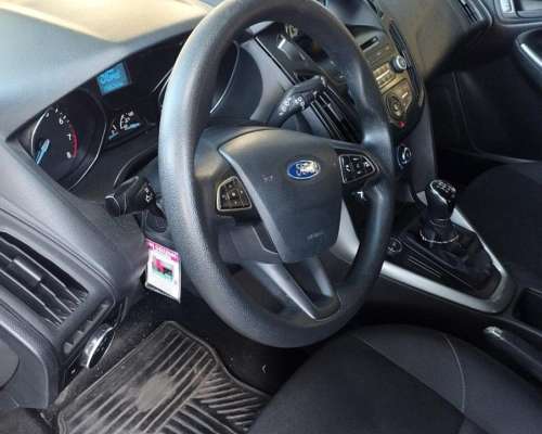Ford Focus S 2015 143.000 km CUB Nuev MAN 1.6 S $13.500.000