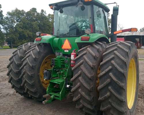 Tractor John Deere 8330