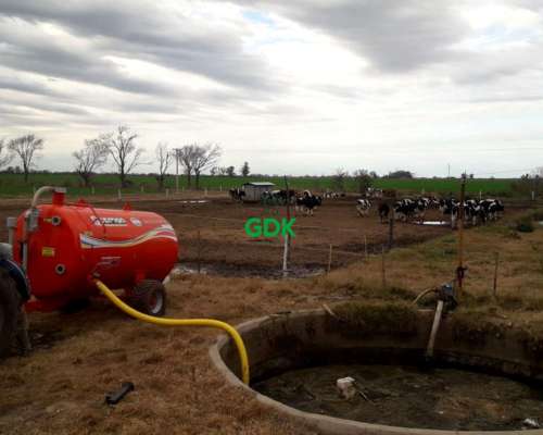 Estiercolera con Bomba de Vacio BV-6000 Lts. Secman