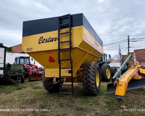 Tolva Autodescargable Cestari de 14 TN. Balanza Magris.