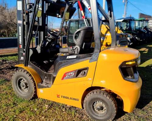 Autoelevador Toolking de 2,5tn Diesel Disponible
