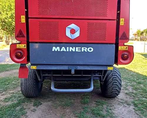 Rotoenfardadora Mainero 5832 con Cuter