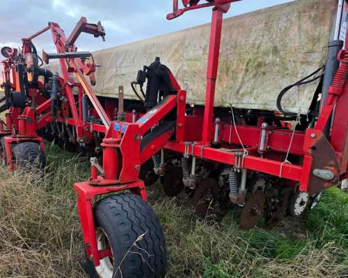Sembradora Apache 27000 Gruesa Neumática de 20 a 52 cm