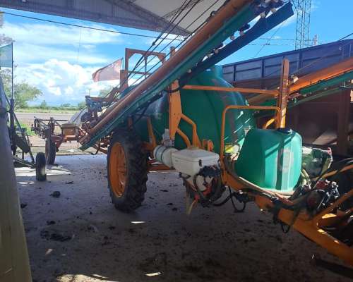 Pulverizador de Arrastre Marca Praba