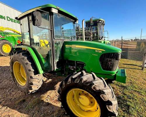 Tractor John Deere 5725 Mod. 2012