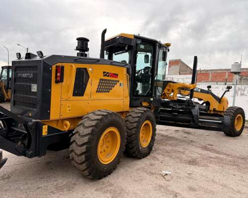 Motoniveladora Shantui SG19-C6 Motor Cummins 205 HP