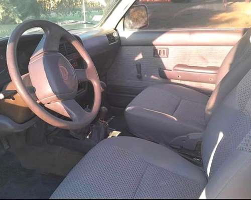 Toyota Hilux Cabina Simple 4X4