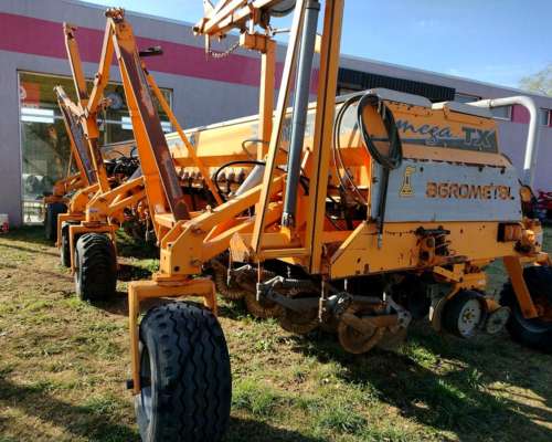 Sembradora Agrometal TX Mega 18 a 52 Mecanica