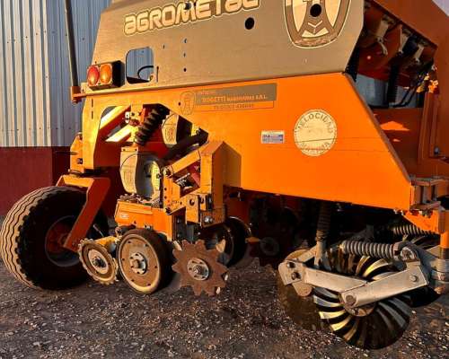 Agrometal 33/35 Neumatica Click y Variable en Siembra y Fert