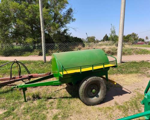 Cisterna con Capacidad para 1500lts