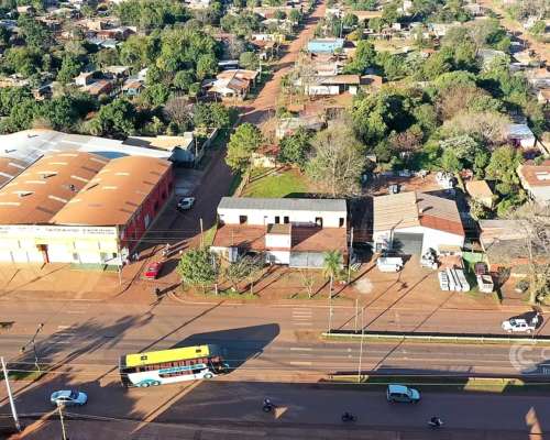 Se Vende en Virasoro Corrientes. Esquina con Locales Comerci