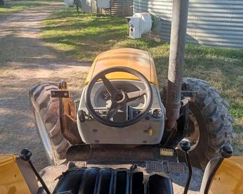 Tractor Valtra a 990 Linea Nueva con Techo