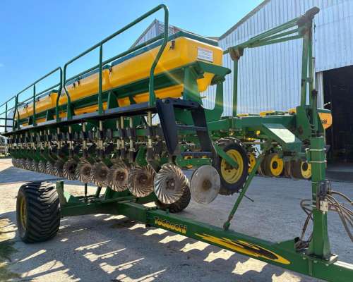 Sembradora Tedeschi M99 Autotrailer Fija 14 a 52,5