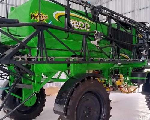 Pulverizadora Metalfor 3200. Deutz 160. Reacondicionada.