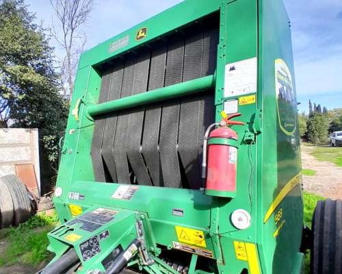 John Deere 569 año 2016