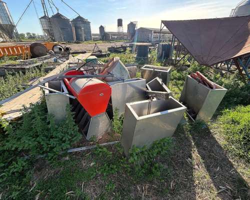 Comederos para Cerdos Inox y Máquinas para Planta Silo