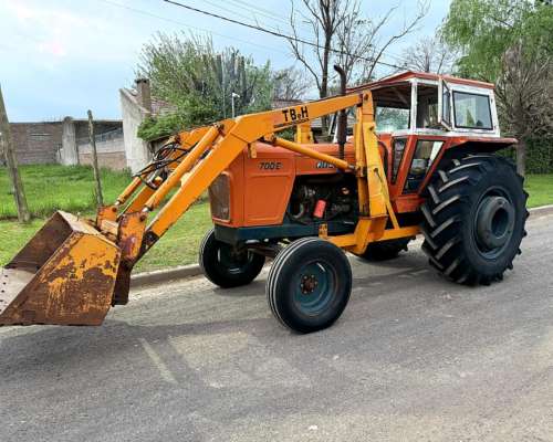 Fiat 700 e Pala Tbh. Original