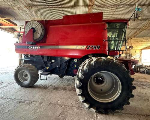 Cosechadora Case IH 2799 año 2011