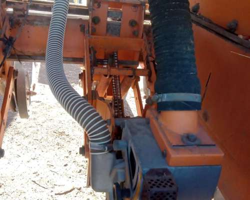 Agrometal TX Mega. año 2008. 16 a 52 y 20 a 42. Neumatica