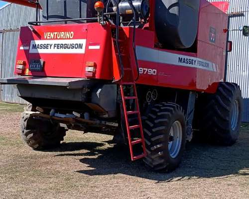 Cosechadora Axial Marca Massey Ferguson 9790 (año 2010)