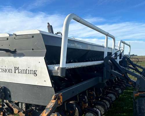 Sembradora Agrometal TX Mega - Precision Planting