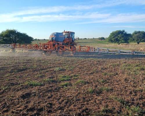 Pulverizadora Jacto 2500 Plus