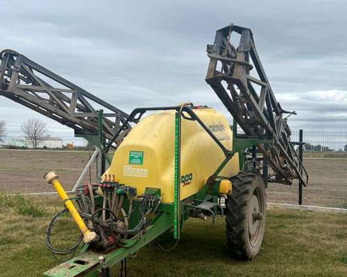 Pulverizador de Arrastre Caiman A3000