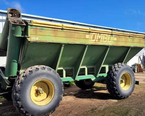 Tolva Autodescargable Ombu ATA 20 con Balanza y Lona