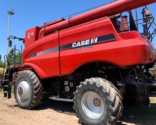 Case 8120, 40 Pies Draper Maizco