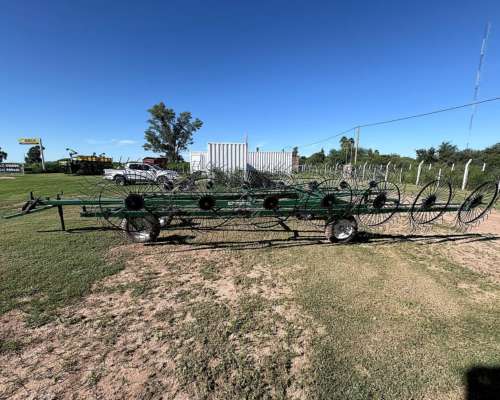 Rastrillo Agroindustria en V de 14 Estrellas Reparado