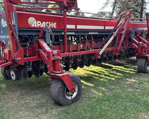 Sembradora Apache 27000+ 32 Lineas a 42 cm Mecanico