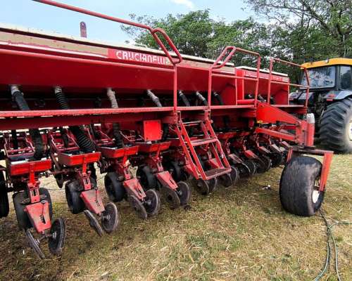 Crucianelli Gringaiv Modelo 2005 de 16 a 52 Doble Fertilizac