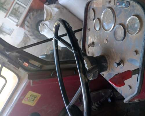 Tractor Massey Ferguson 1360 - año 1995