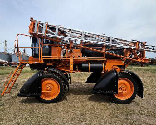 Pulverizador Jacto Uniport 2500 - 2500 Litros / 24 Mts