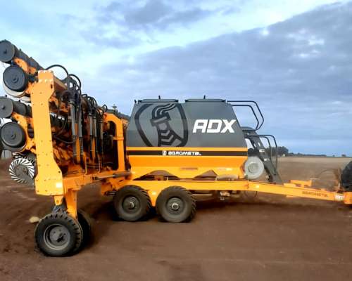 Sembradora Agrometal ADX 45 a 21cm., Mod 2022