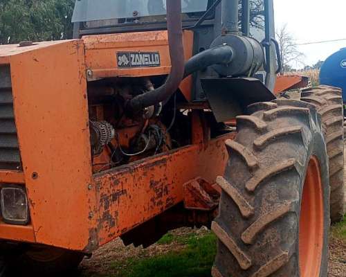 Zanello 4200 con Motor Deutz 160hp.