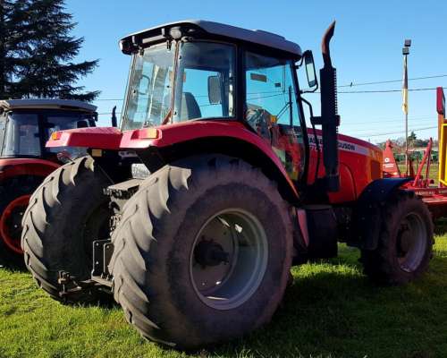 Tractor Massey Ferguson 7015 año 2015 7.500hs