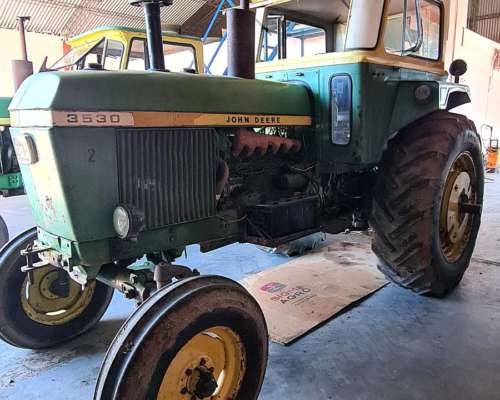 Tractor John Deere 3530