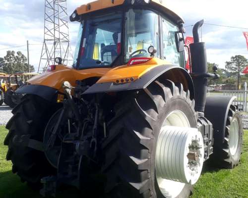 Valtra T250 CVT y Piloto