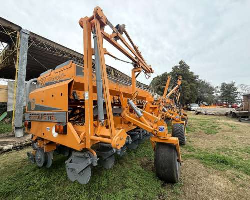 Sembradora Agrometal TX N Mega 22/52 Semagr