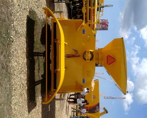 Embolsadora de Grano Ascanelli Modelo Grub de 9 Pies